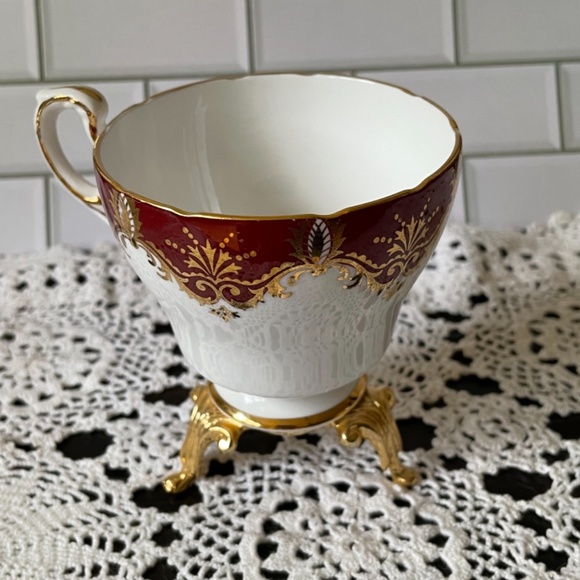 Paragon red and gold saucer and tea cup / fruit image Bone China made in England - Picture 9 of 12